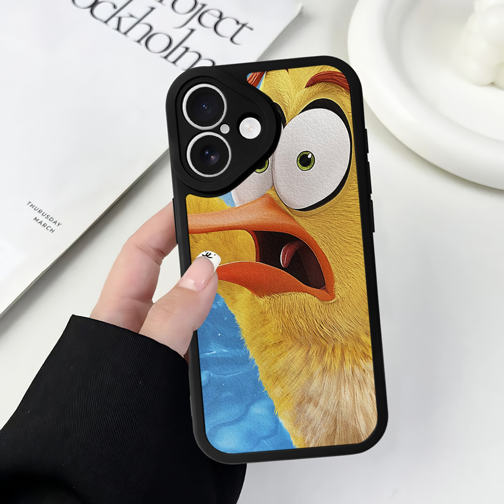 （画像用） Angry Birds アングリーバード 【iPhone 16シリーズ対応】シリコンスマホケース（レザー調） 材質：シリコン